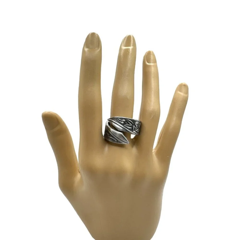 Vintage Rose Pattern Spoon Wrap Ring Artisan Crafted Roses Size 9 - Picture 11 of 15